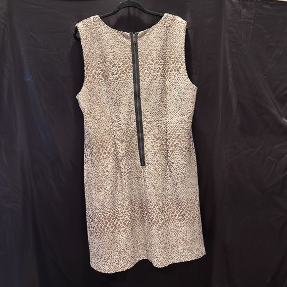 Beautiful cocktail dress - Picture 3 of 3